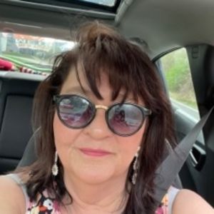 Meet your Posher, Tina